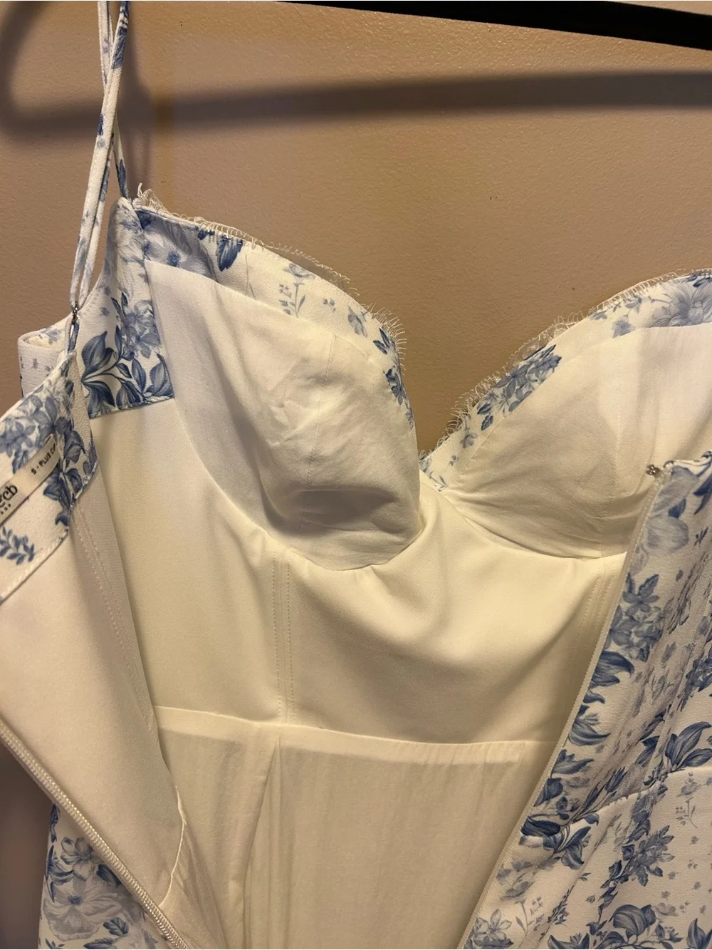House of CB Dress Charlotte Like New- blue and cream - Picture 4 of 12